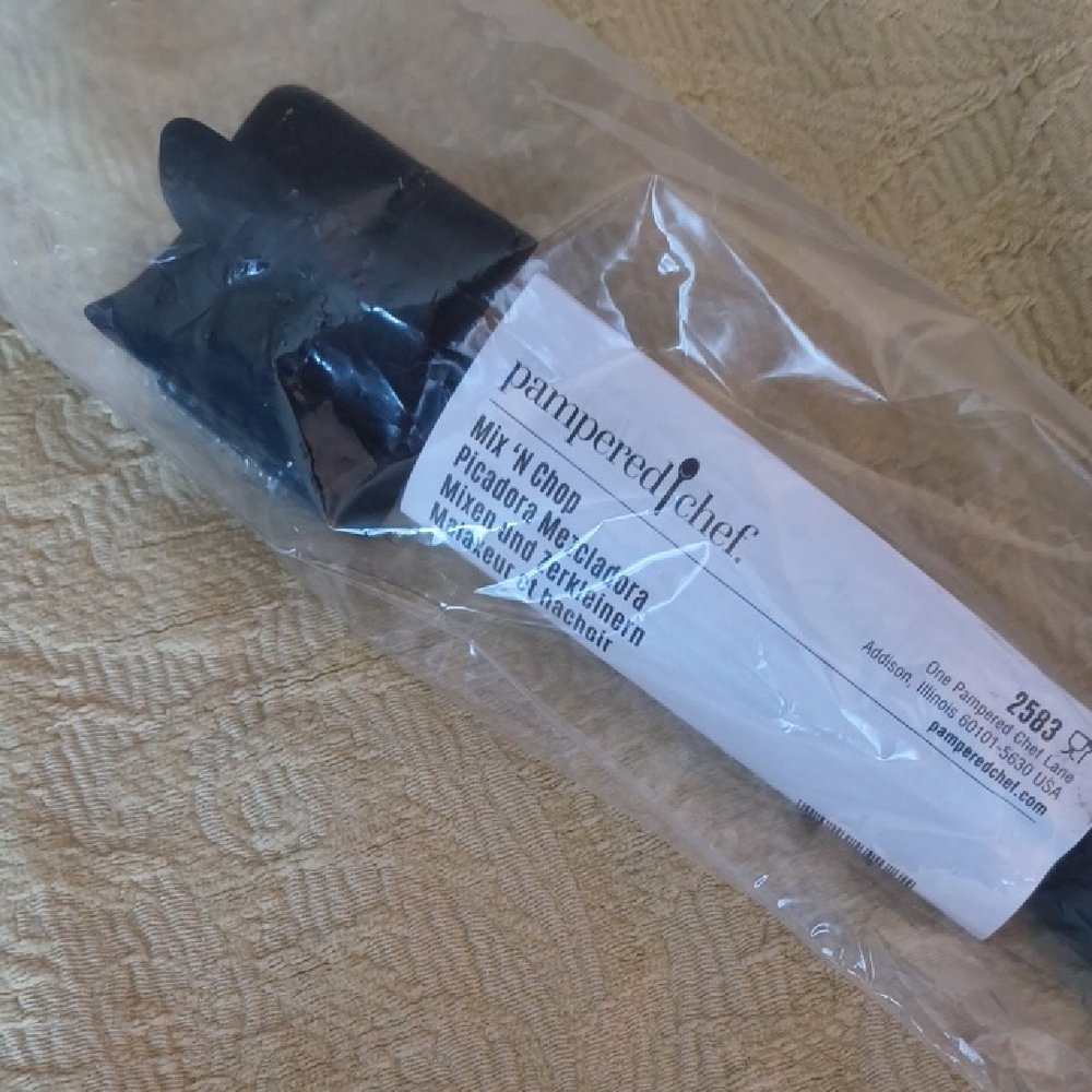 Pampered Chef Black Kitchen SOLD OUT